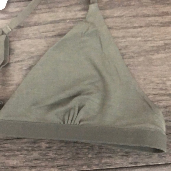 Lululemon Simply There Triangle woman’s Bralette - Picture 3 of 9